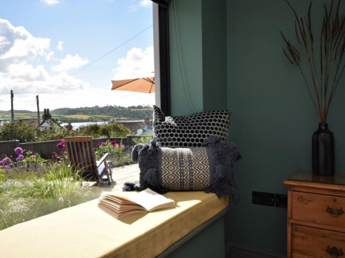 cushion window
